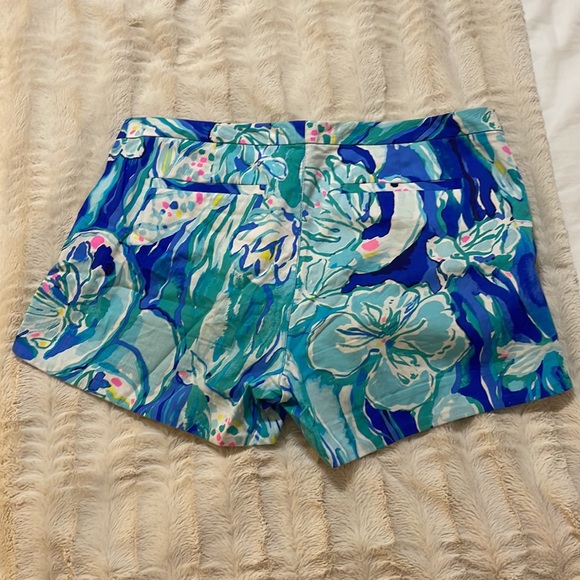 Lilly Pulitzer Shorts - Picture 2 of 3